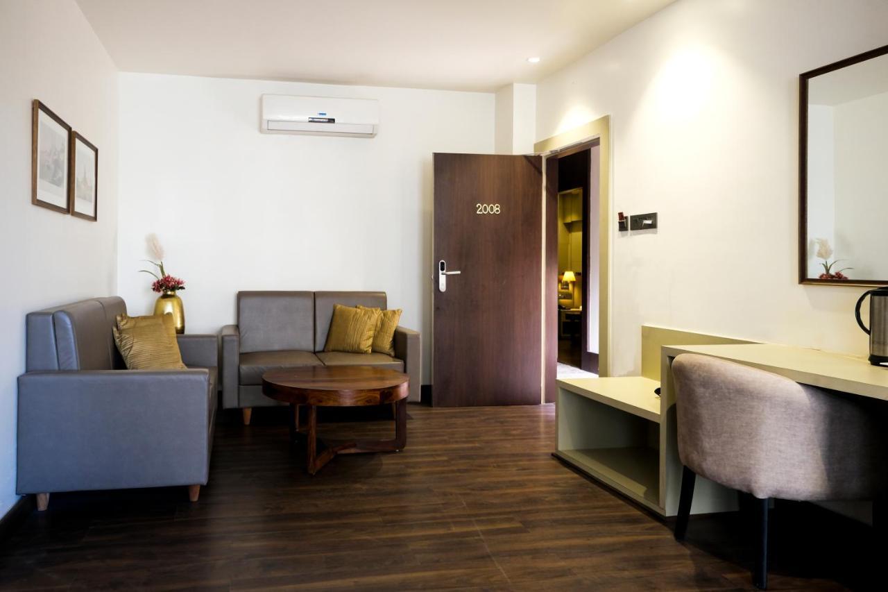 The Wallflower Hotel Kota  Exterior photo